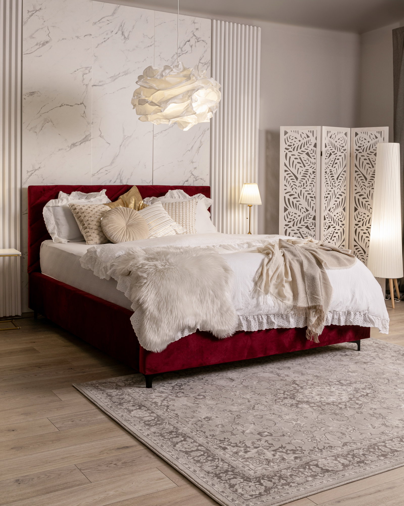 Čalúnená posteľ ELEGANTE 160x200 Vínová Paris s úložným priestorom kovový rošt