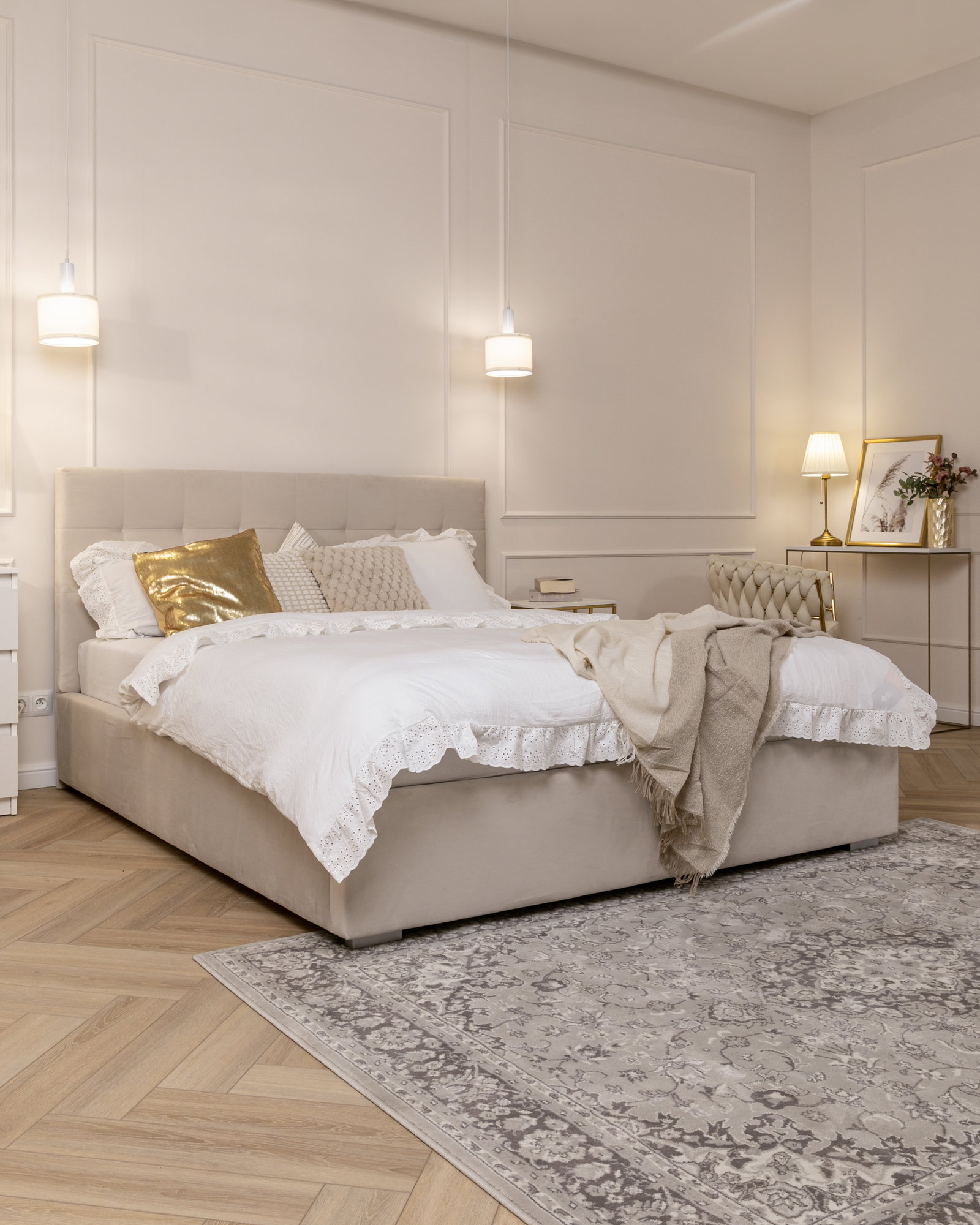 Čalúnená posteľ LUCERNA 90x200 Krémová Trinity s úložným priestorom kovový rošt