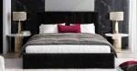 Čalouněná postel JUSTIN 140x200 Černá Trinity s úložným prostorem kovový rošt