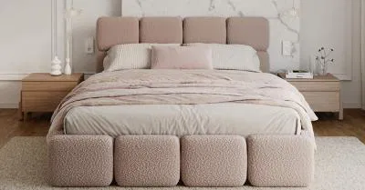 Čalouněná postel DELICATO 180x200 cm Růžová Boucle s úložným prostorem kovový rošt